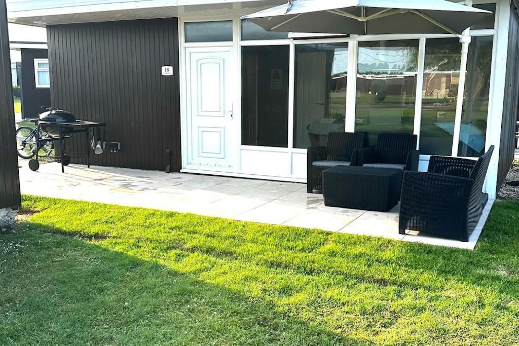 Beautiful Chalet, 18 Cordova, Selsey Country Club Exterior photo